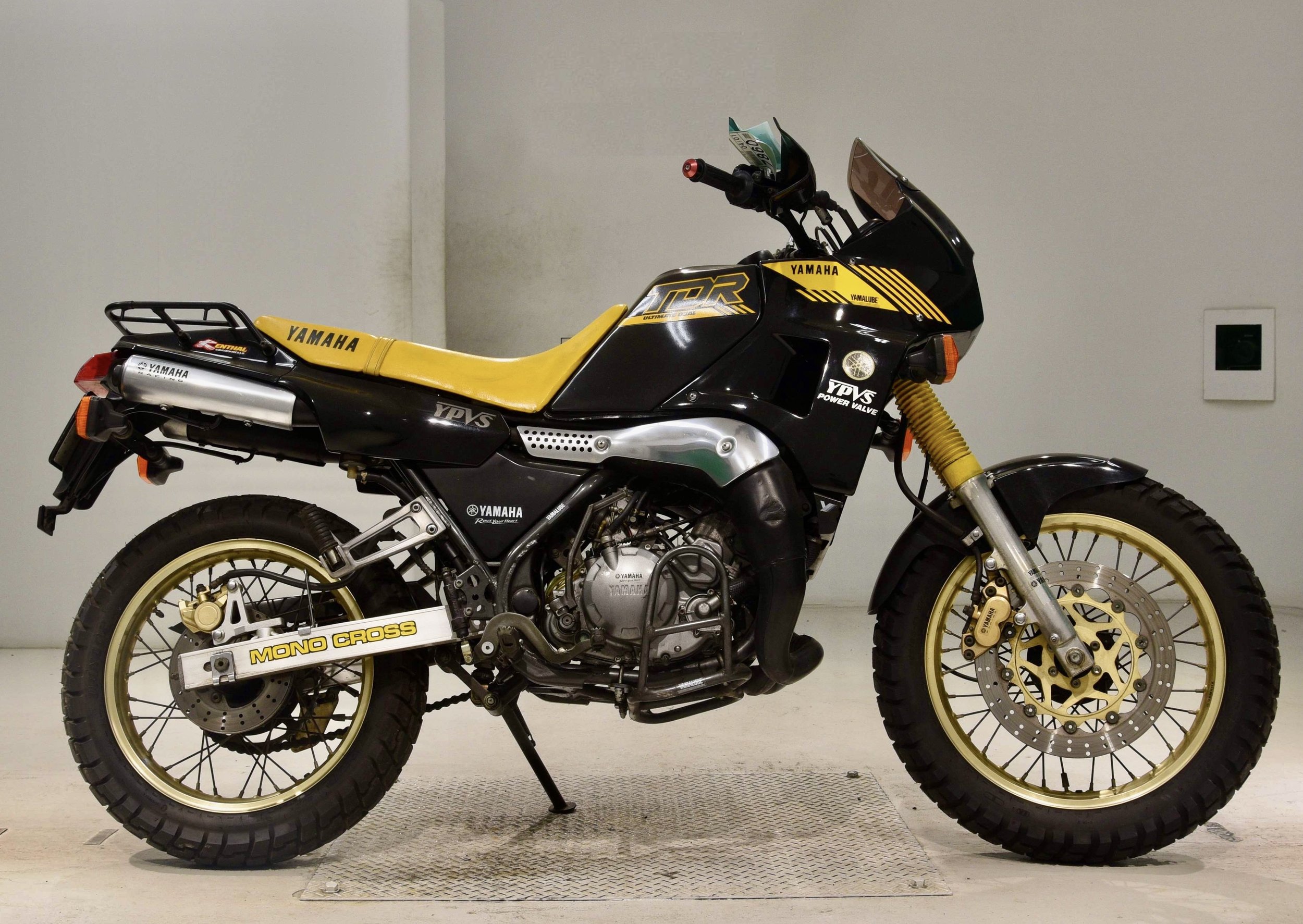 Moto2 Imports